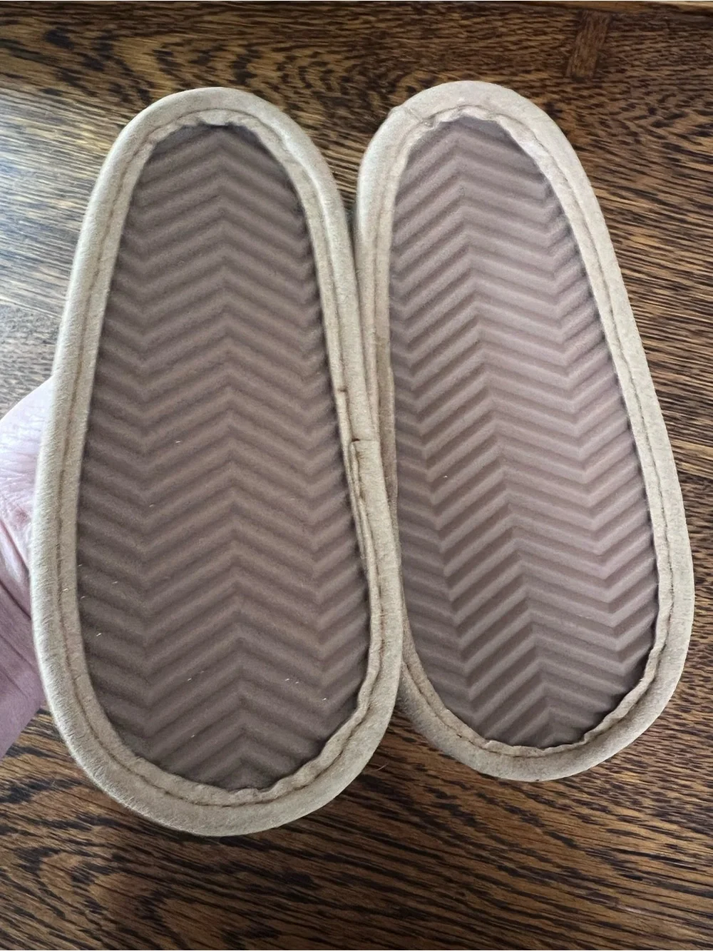 New! Little love bug Black Kids Sandals - Size 6